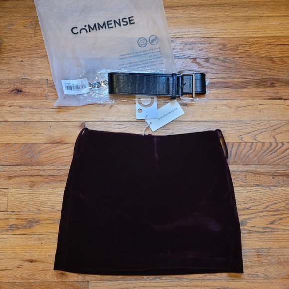 42Q. Nwt Commense Crocodile Belted Velvet Mini Skirt Size Small Burgundy - Picture 8 of 16